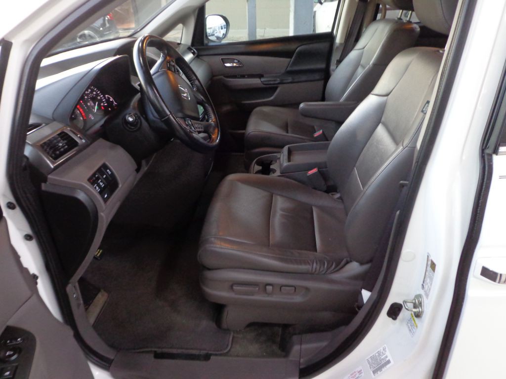 2016 Honda Odyssey Image 13