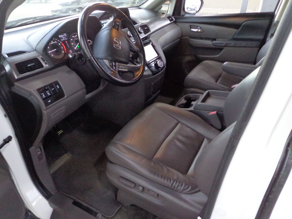2016 Honda Odyssey Image 15