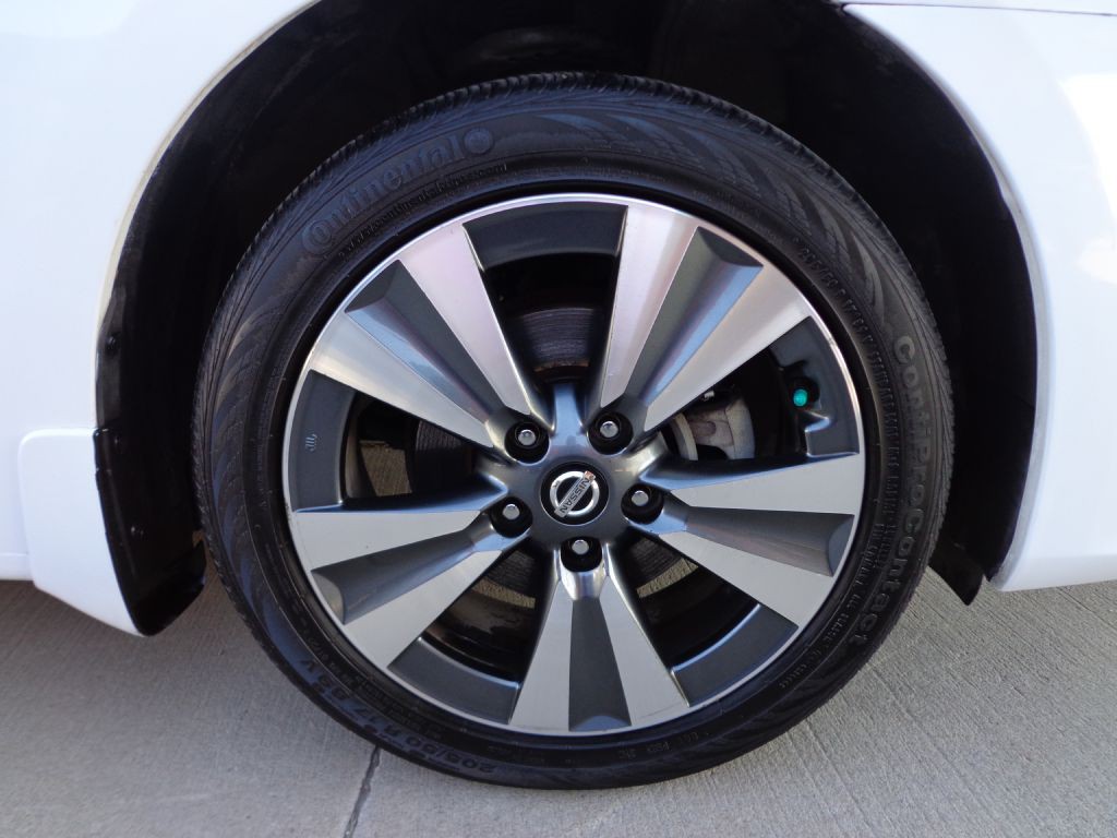 2017 Nissan Sentra Image 12