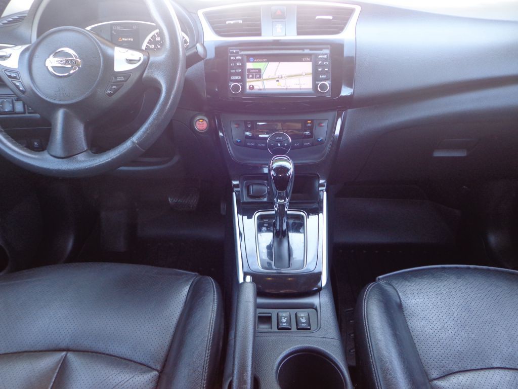 2017 Nissan Sentra Image 19