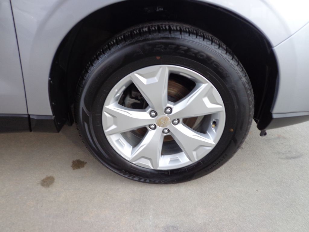 2016 Subaru Forester Image 11