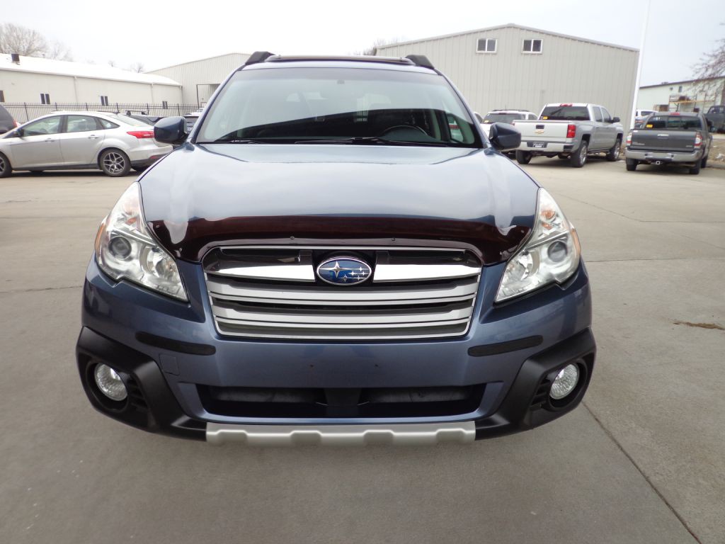 2013 Subaru Outback Image 2