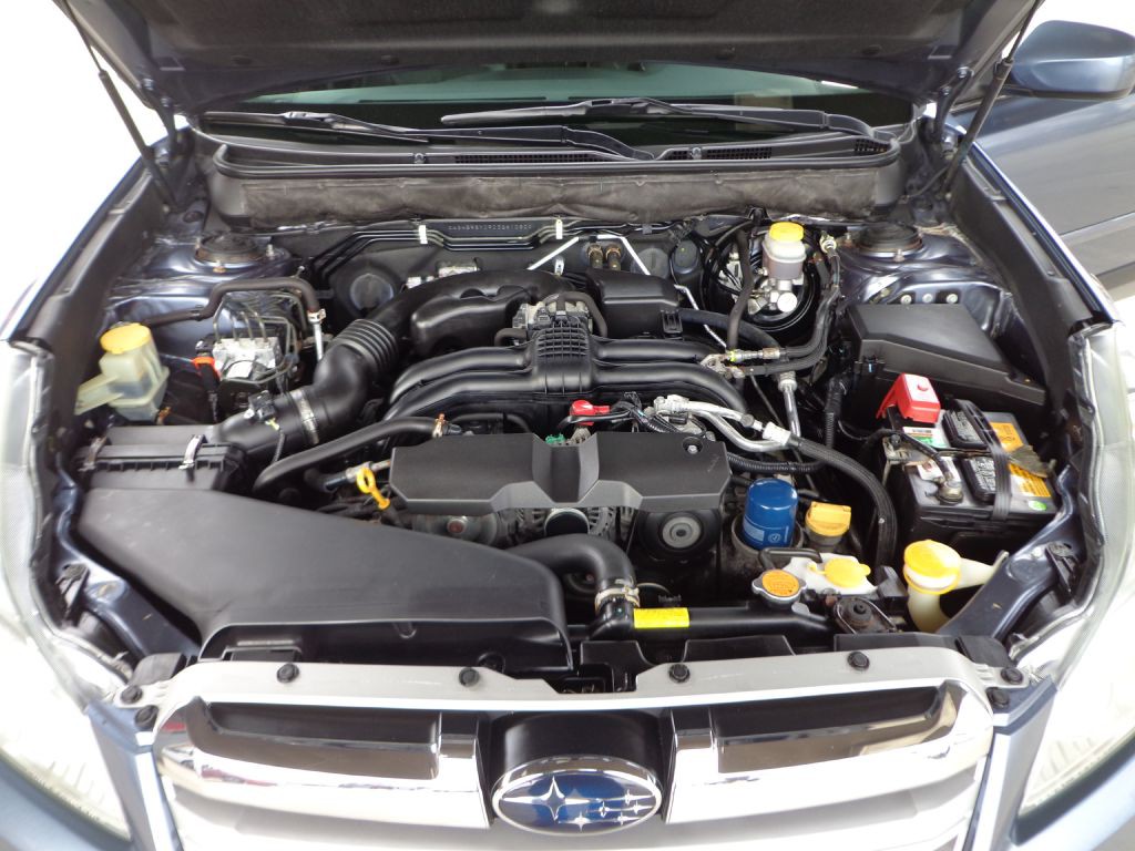 2013 Subaru Outback Image 12