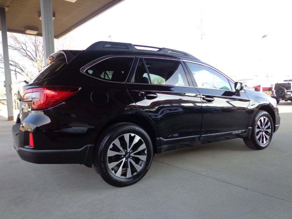 2015 Subaru Outback Image 4