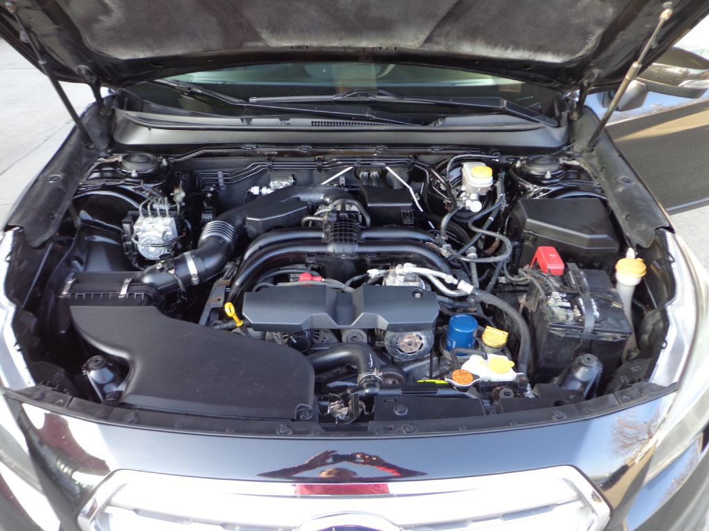 2015 Subaru Outback Image 12