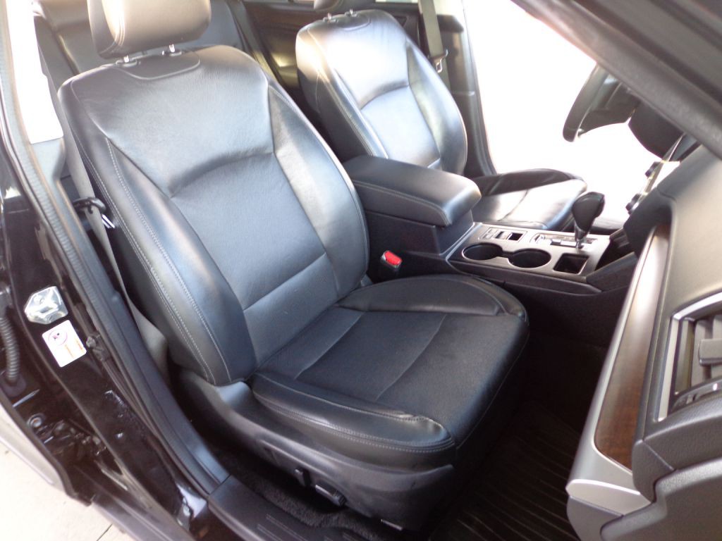 2015 Subaru Outback Image 17