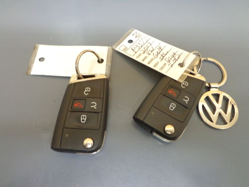 2017 Volkswagen Golf Image 29