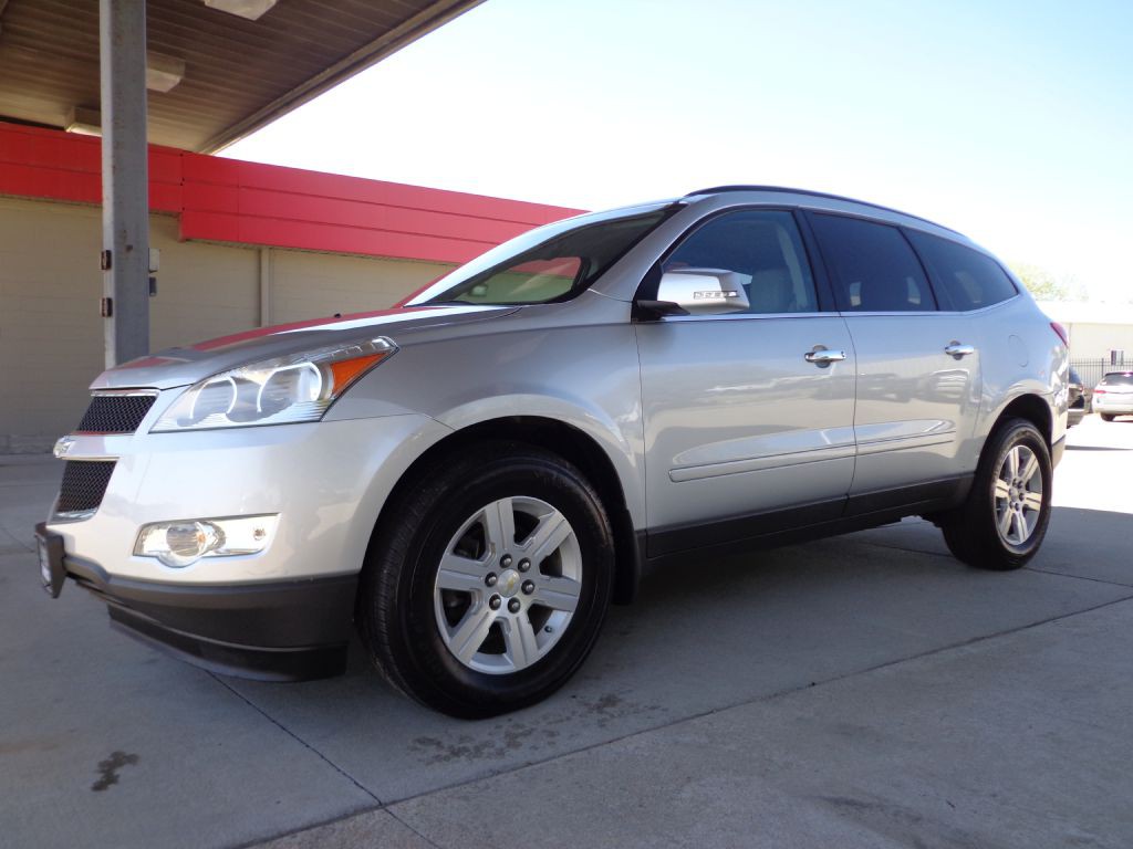 2011 Chevrolet Traverse Image 1