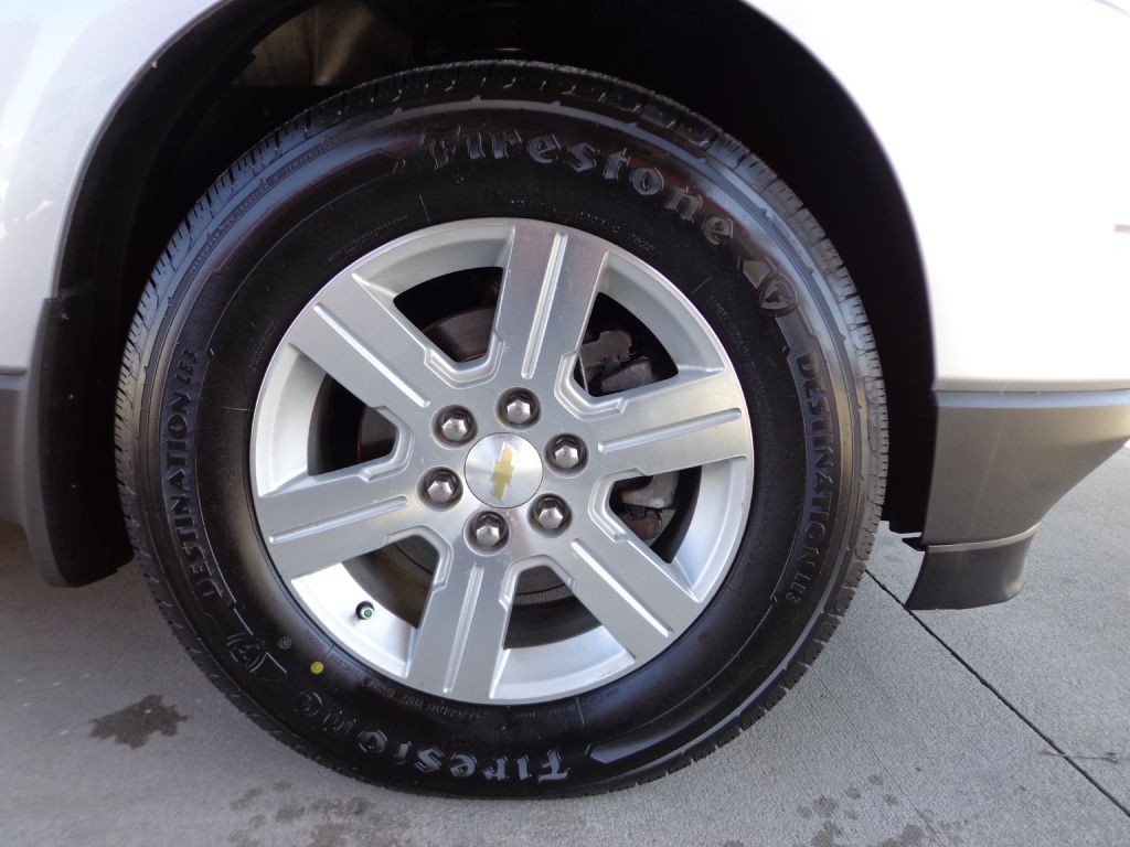 2011 Chevrolet Traverse Image 9