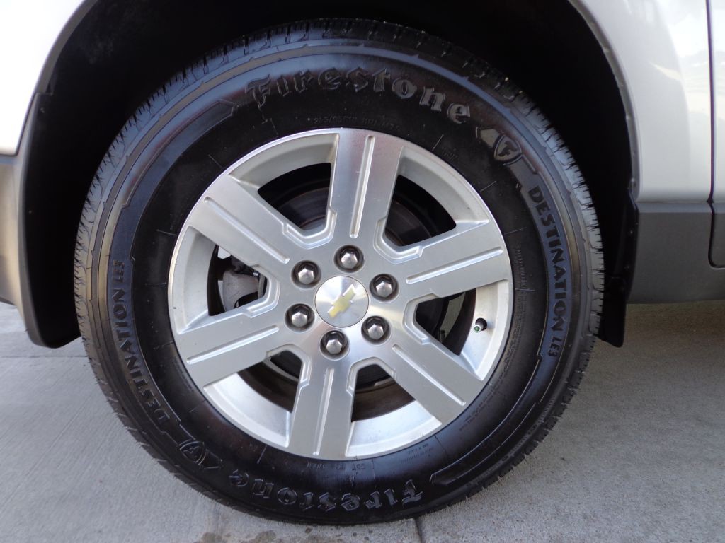 2011 Chevrolet Traverse Image 10