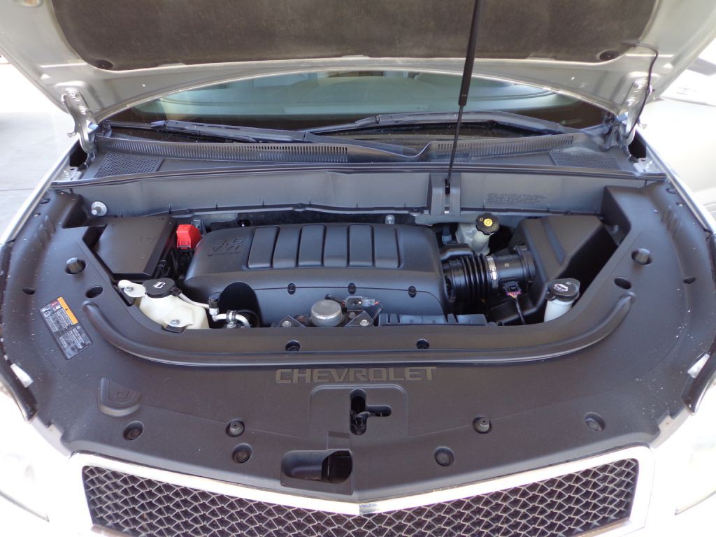 2011 Chevrolet Traverse Image 12