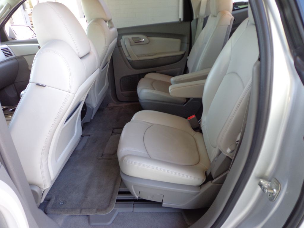 2011 Chevrolet Traverse Image 21
