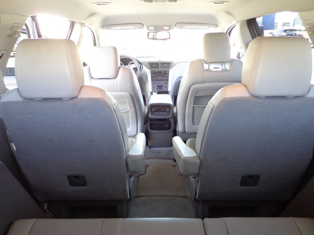 2011 Chevrolet Traverse Image 23