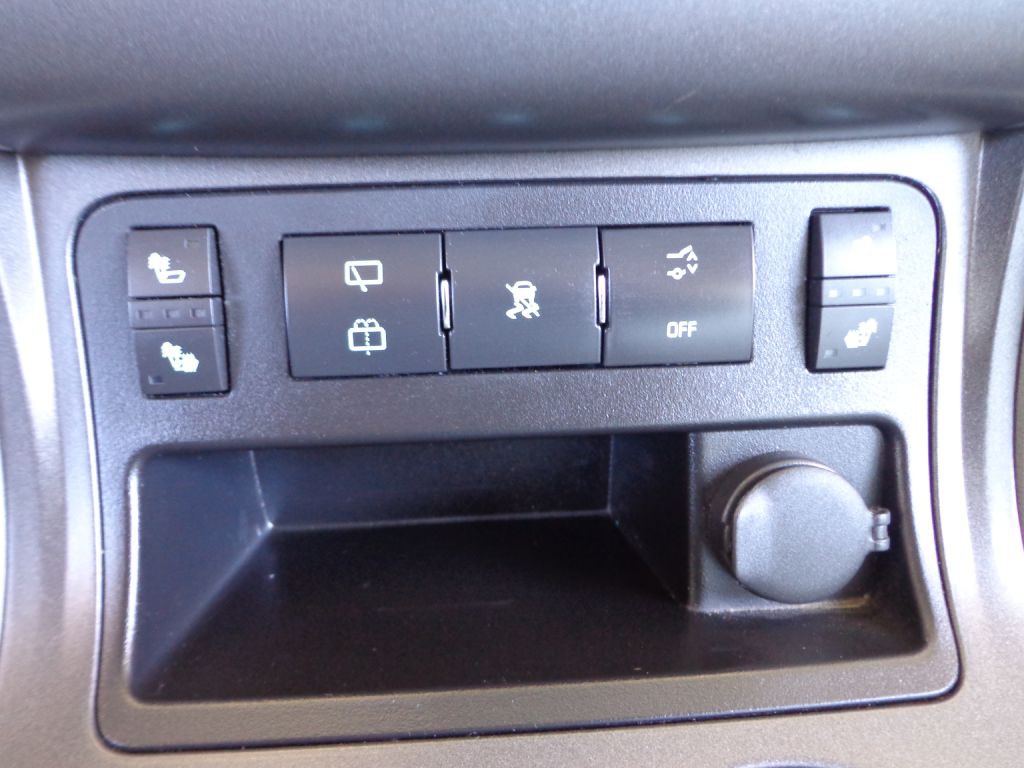 2011 Chevrolet Traverse Image 25