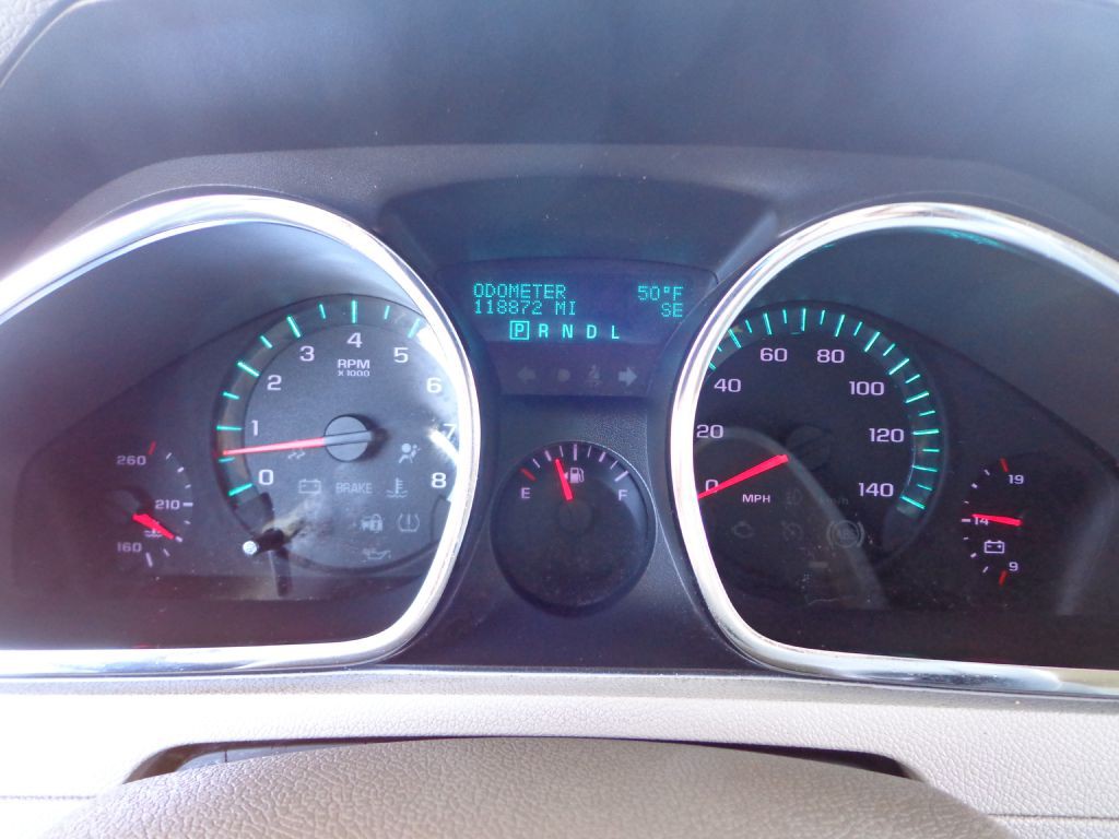 2011 Chevrolet Traverse Image 28