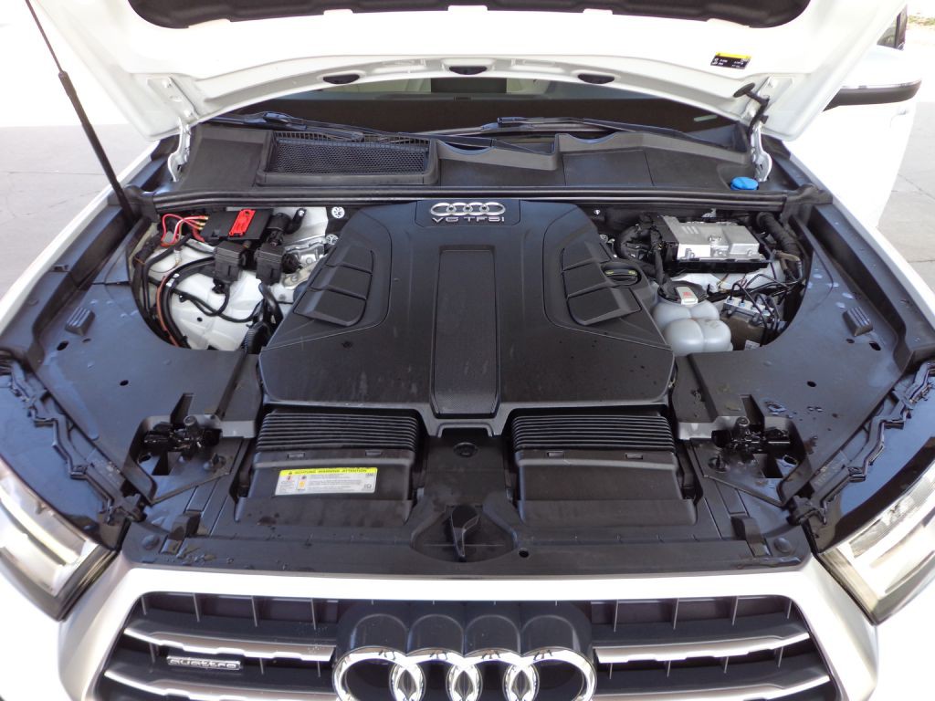 2018 Audi Q7 Image 12