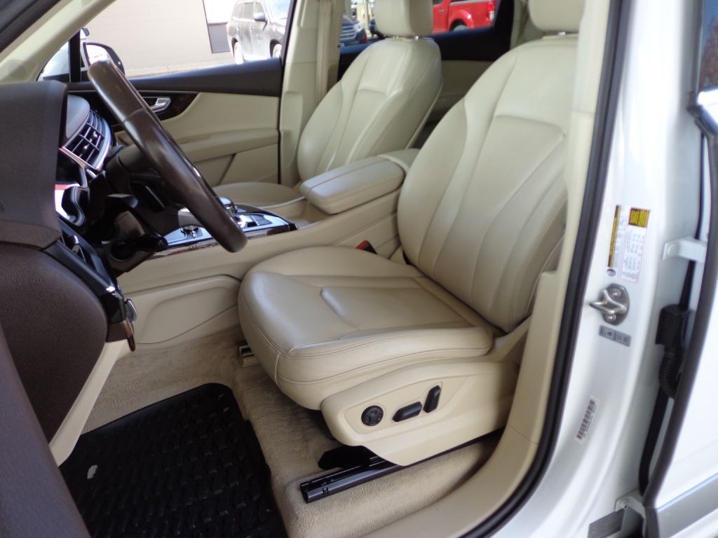 2018 Audi Q7 Image 14