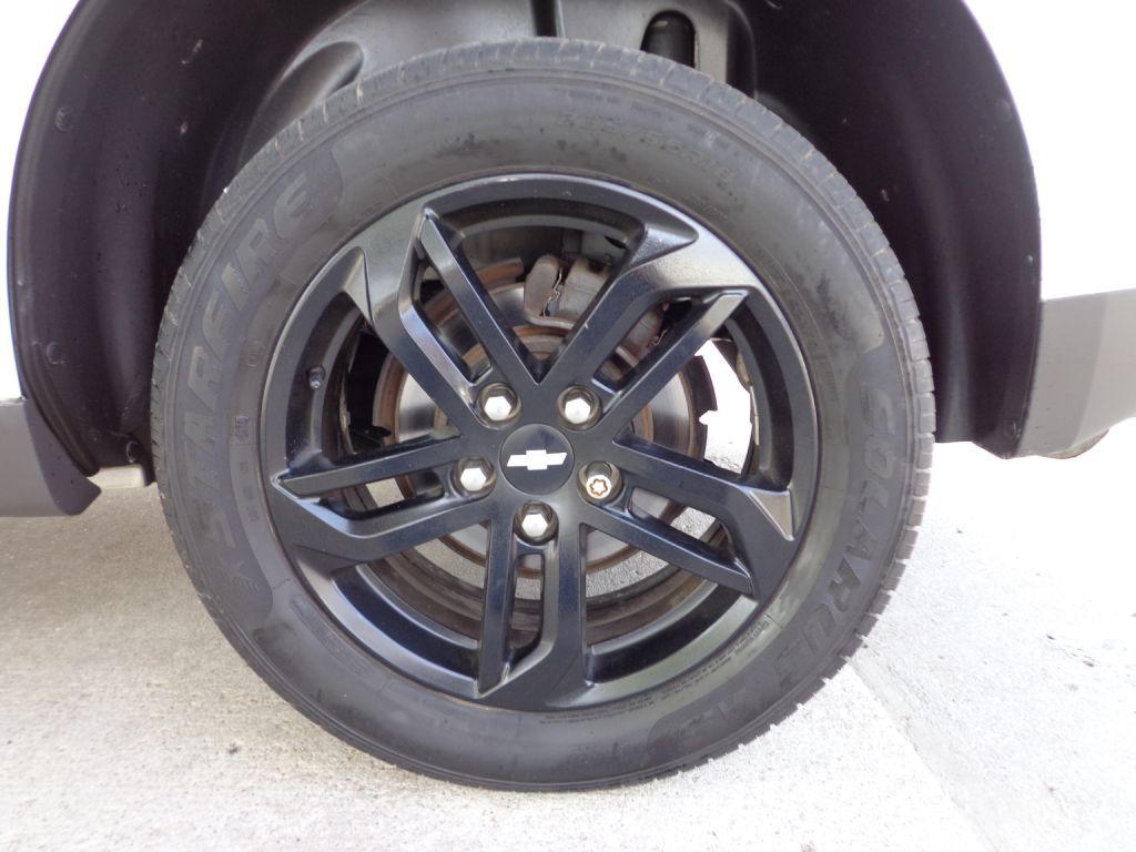 2017 Chevrolet Equinox Image 11