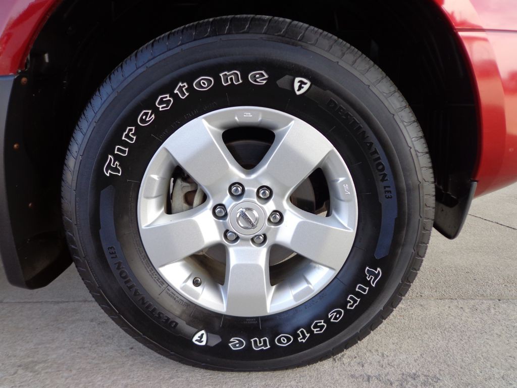 2012 Nissan Frontier Image 8