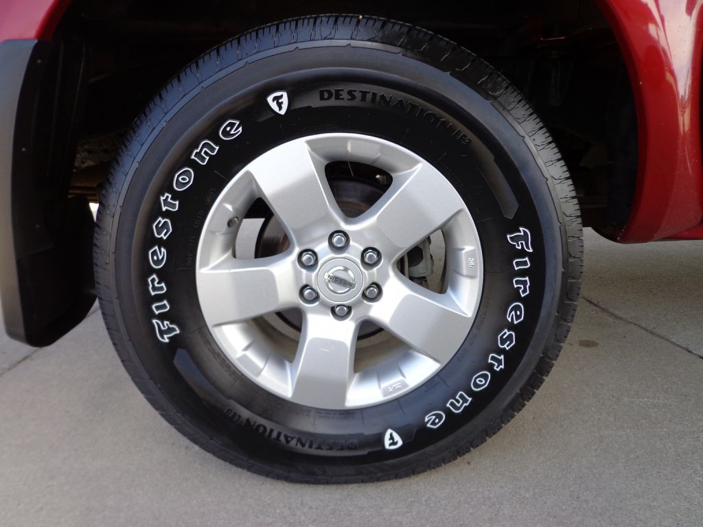 2012 Nissan Frontier Image 9