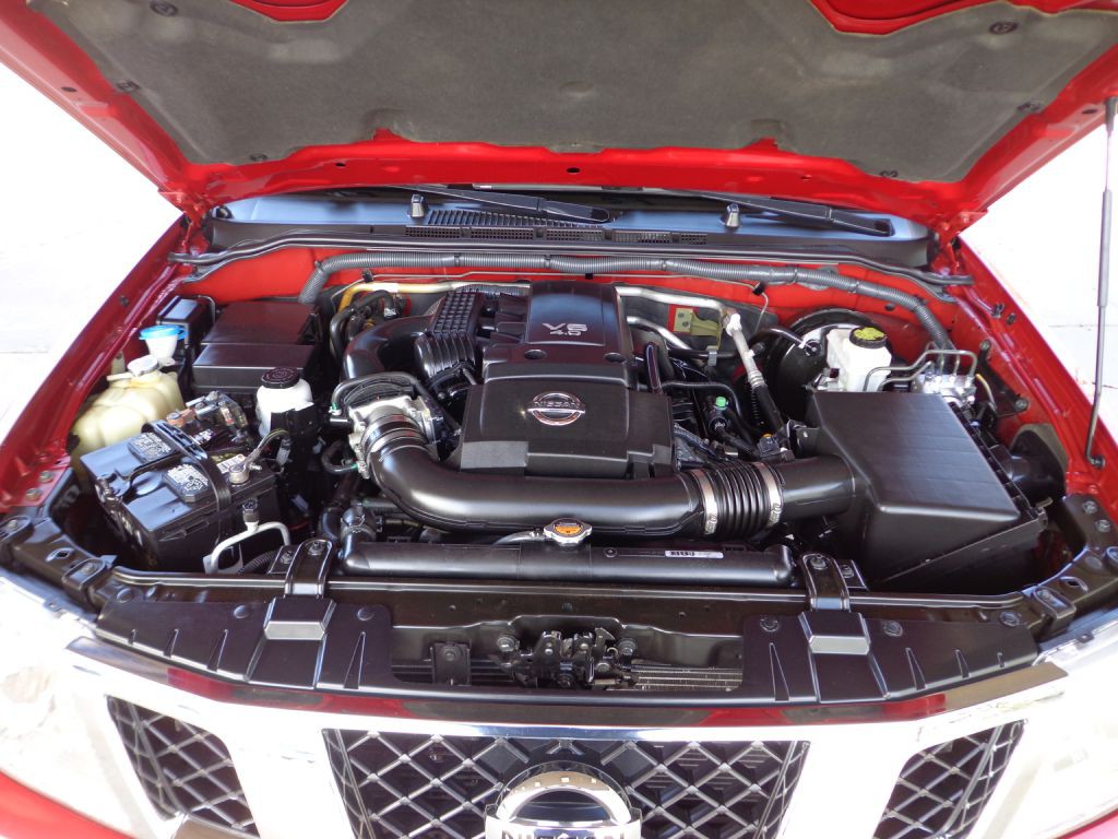 2012 Nissan Frontier Image 11