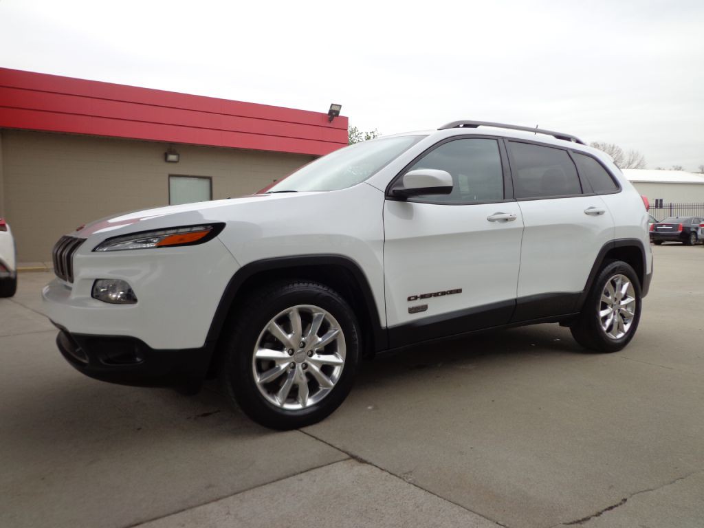 2017 Jeep Cherokee Image 1