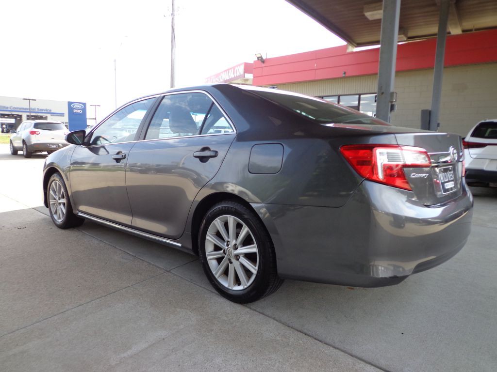 2014 Toyota Camry Image 6