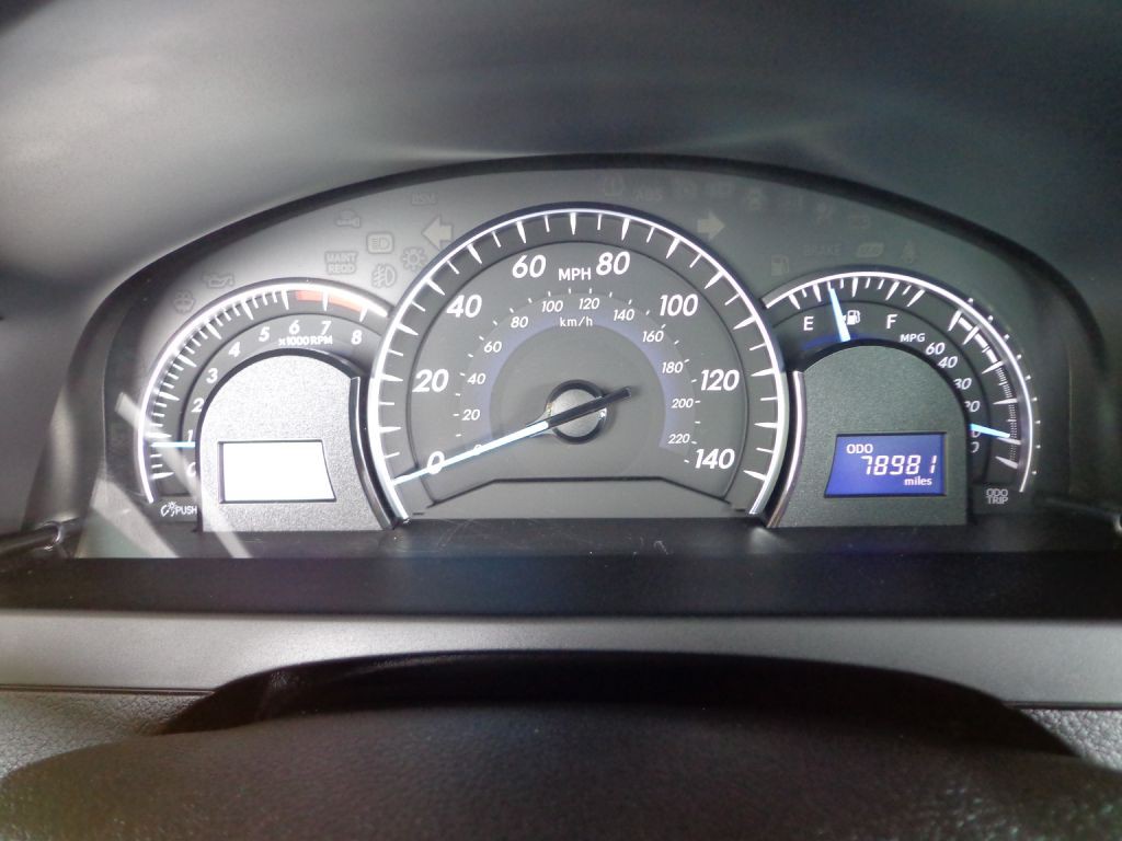 2014 Toyota Camry Image 24