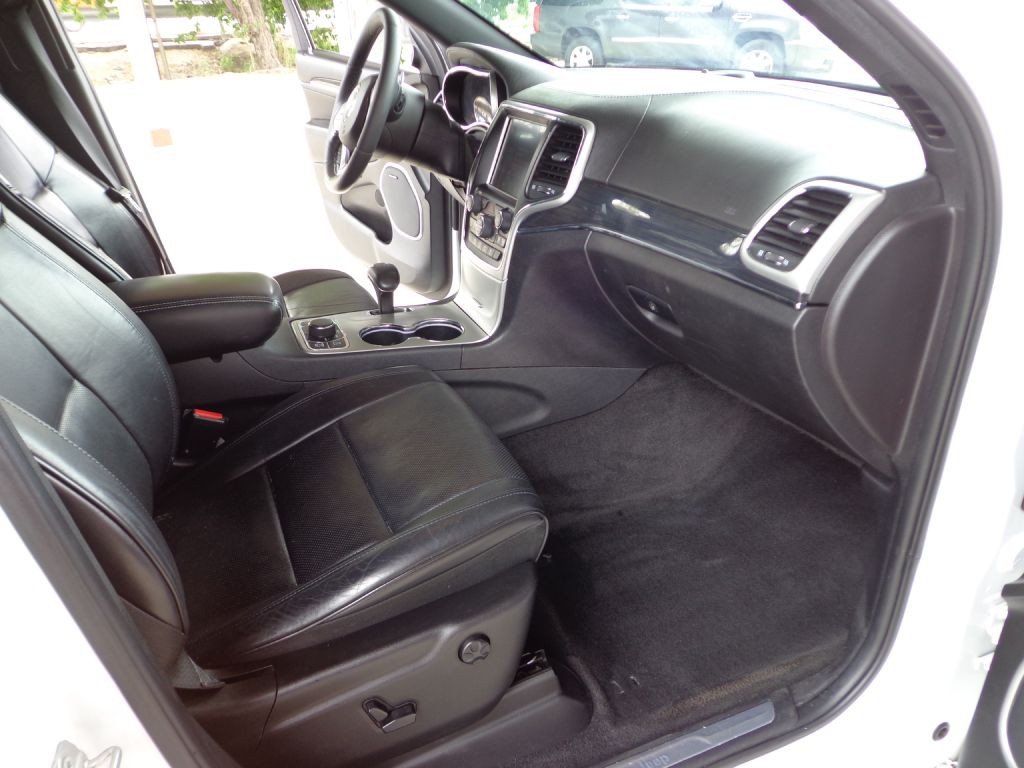 2015 Jeep Grand Cherokee Image 18