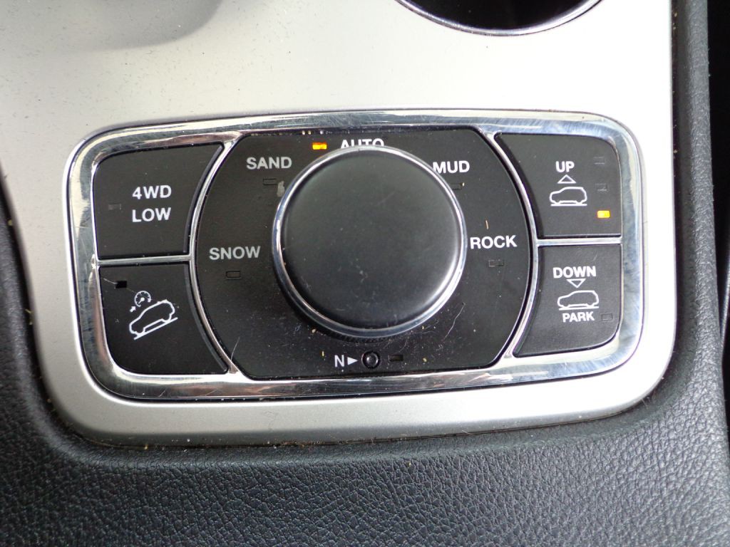 2015 Jeep Grand Cherokee Image 26