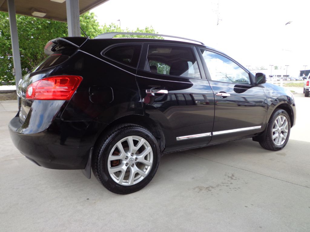2011 Nissan Rogue Image 4