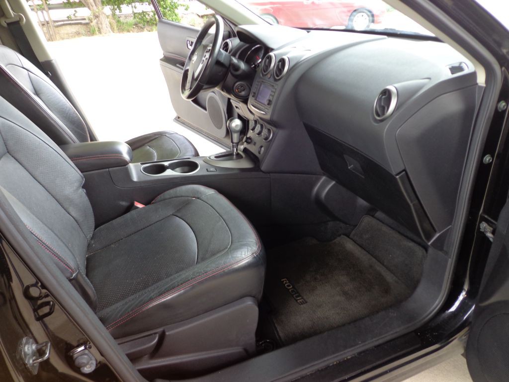 2011 Nissan Rogue Image 17