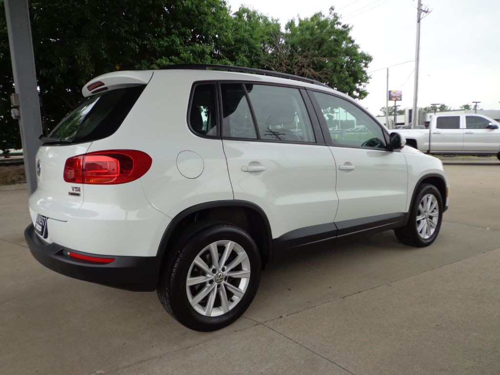 2017 Volkswagen Tiguan Image 4
