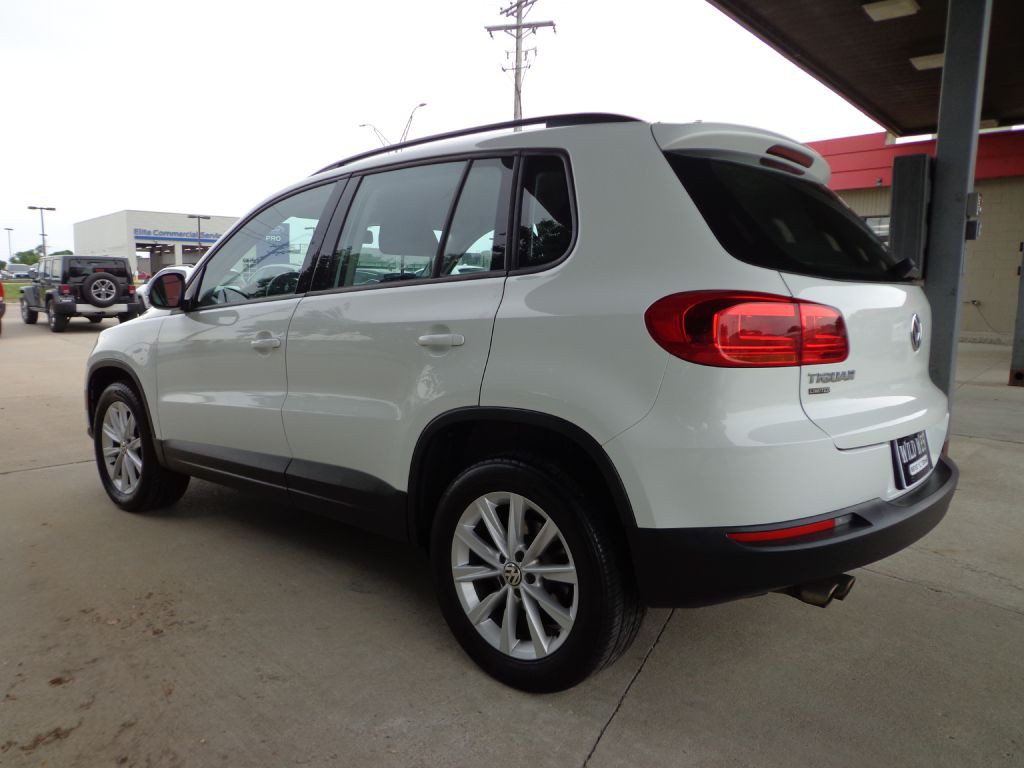 2017 Volkswagen Tiguan Image 6