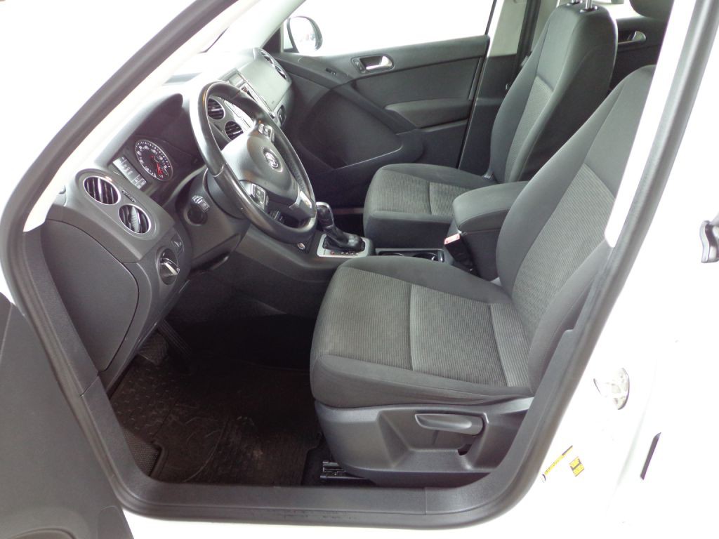 2017 Volkswagen Tiguan Image 13