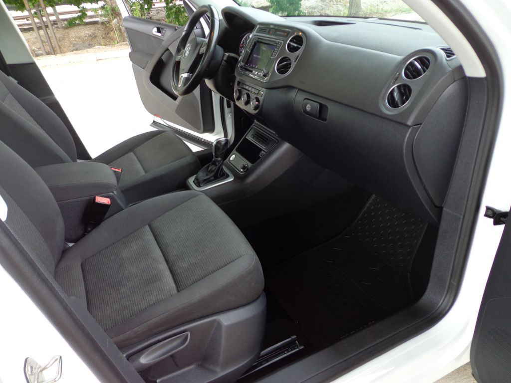 2017 Volkswagen Tiguan Image 18
