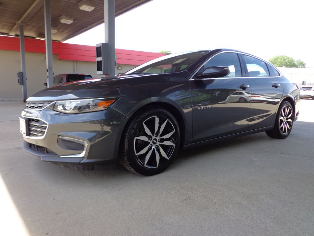 2016 Chevrolet Malibu Image 1