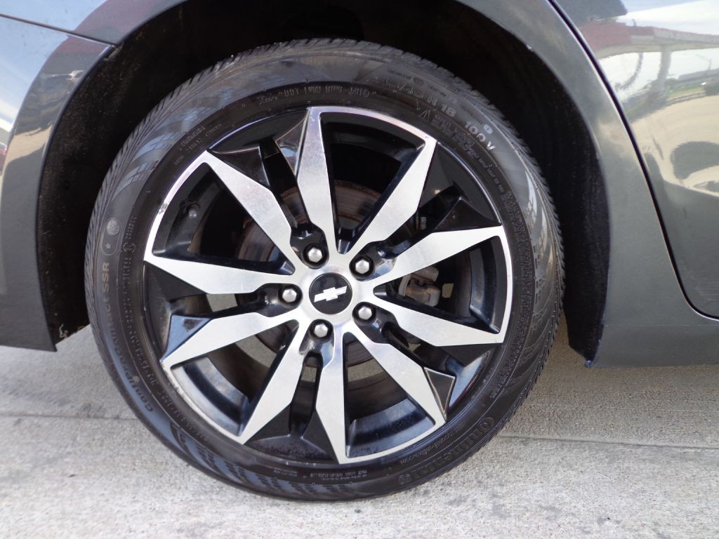 2016 Chevrolet Malibu Image 10