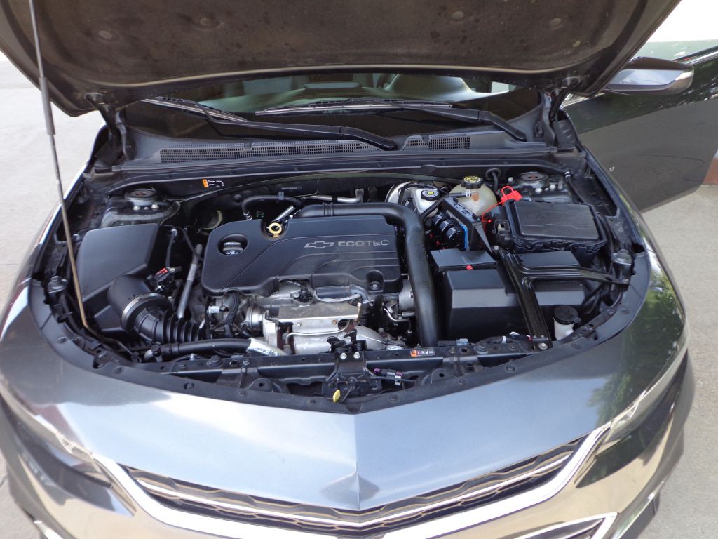 2016 Chevrolet Malibu Image 12