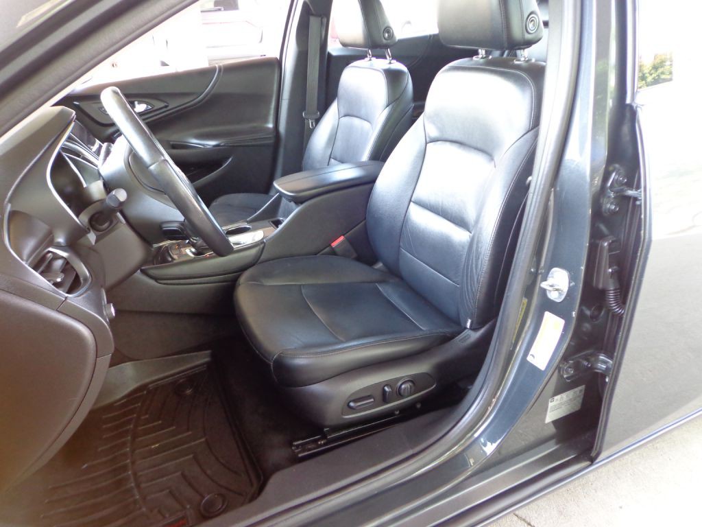 2016 Chevrolet Malibu Image 14