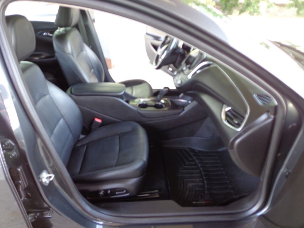 2016 Chevrolet Malibu Image 16