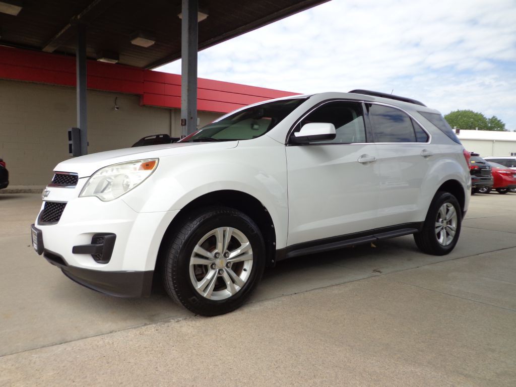 2010 Chevrolet Equinox Image 2