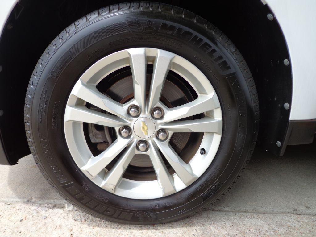 2010 Chevrolet Equinox Image 9