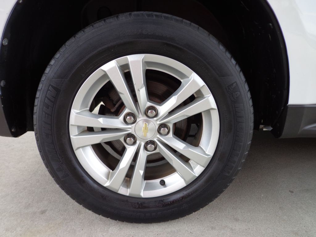 2010 Chevrolet Equinox Image 11