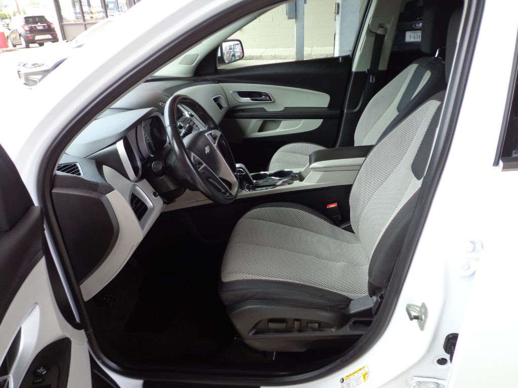 2010 Chevrolet Equinox Image 14