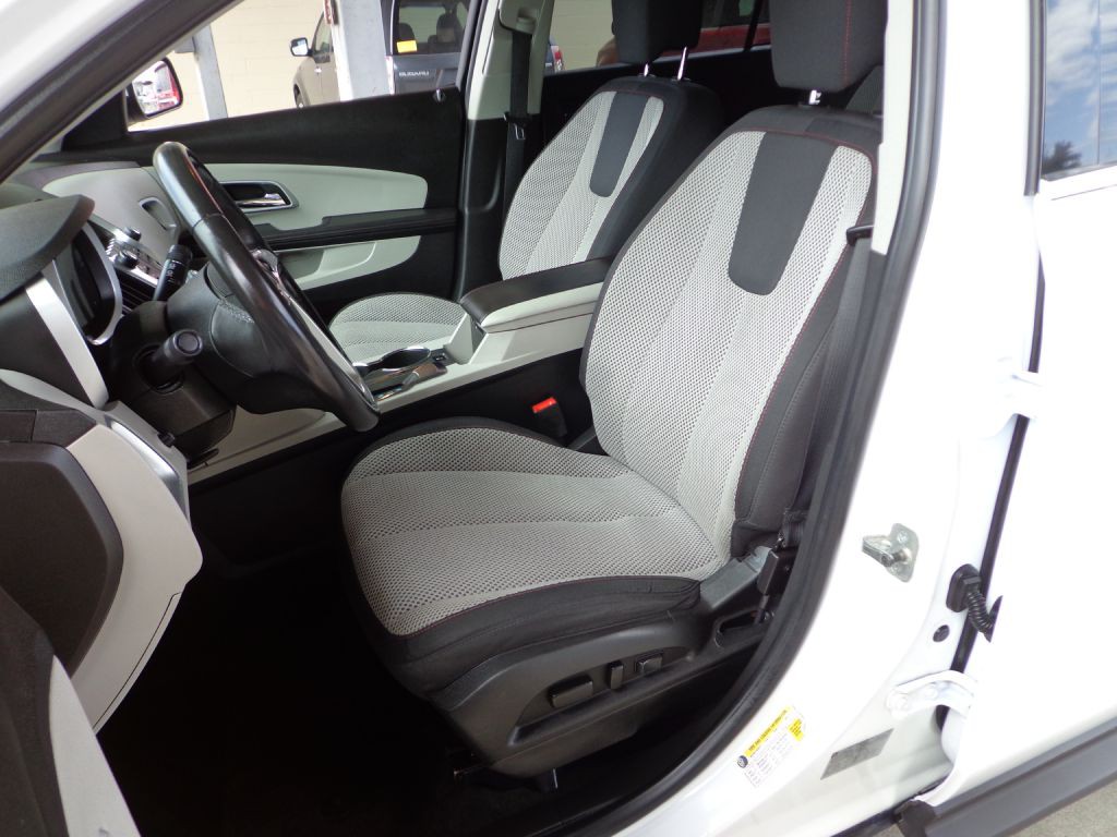 2010 Chevrolet Equinox Image 15