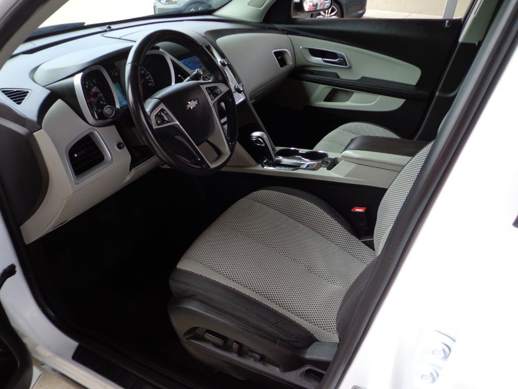 2010 Chevrolet Equinox Image 16