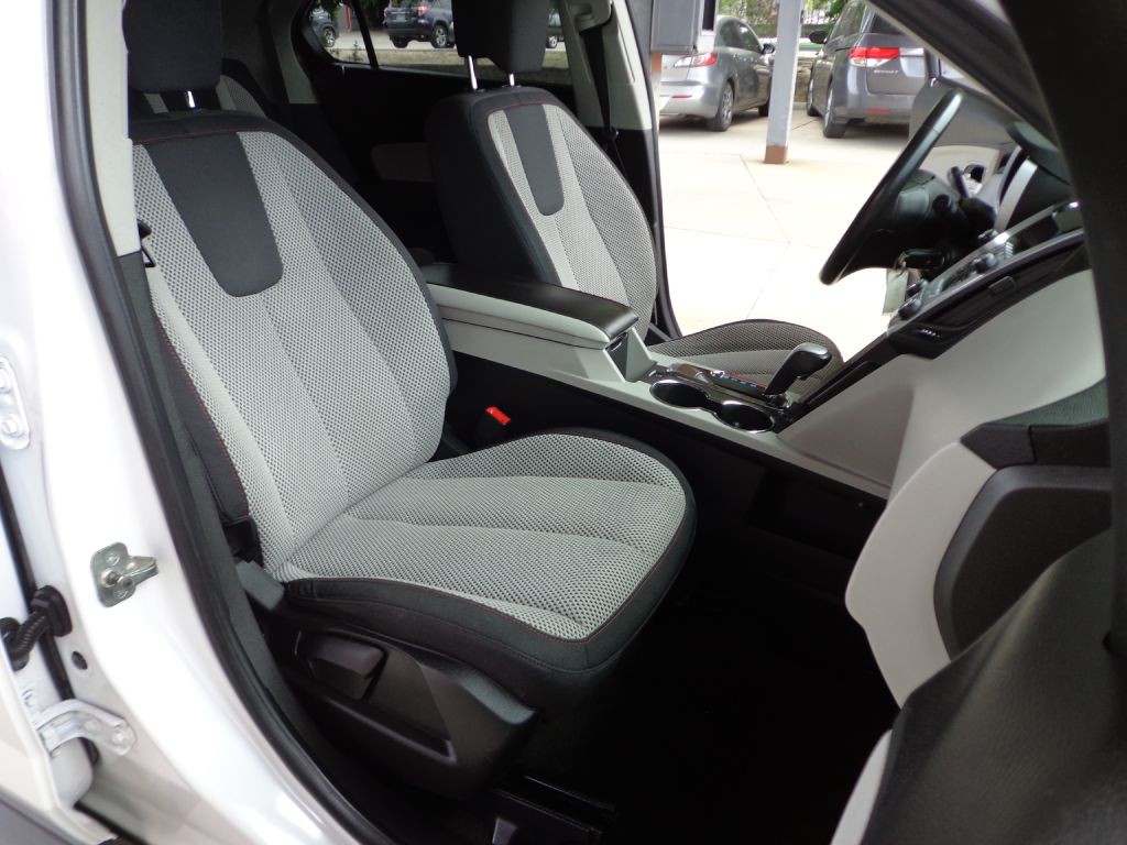 2010 Chevrolet Equinox Image 18