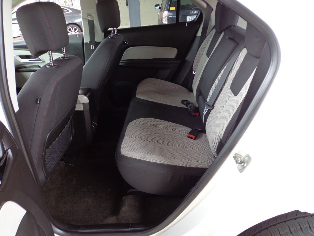 2010 Chevrolet Equinox Image 21