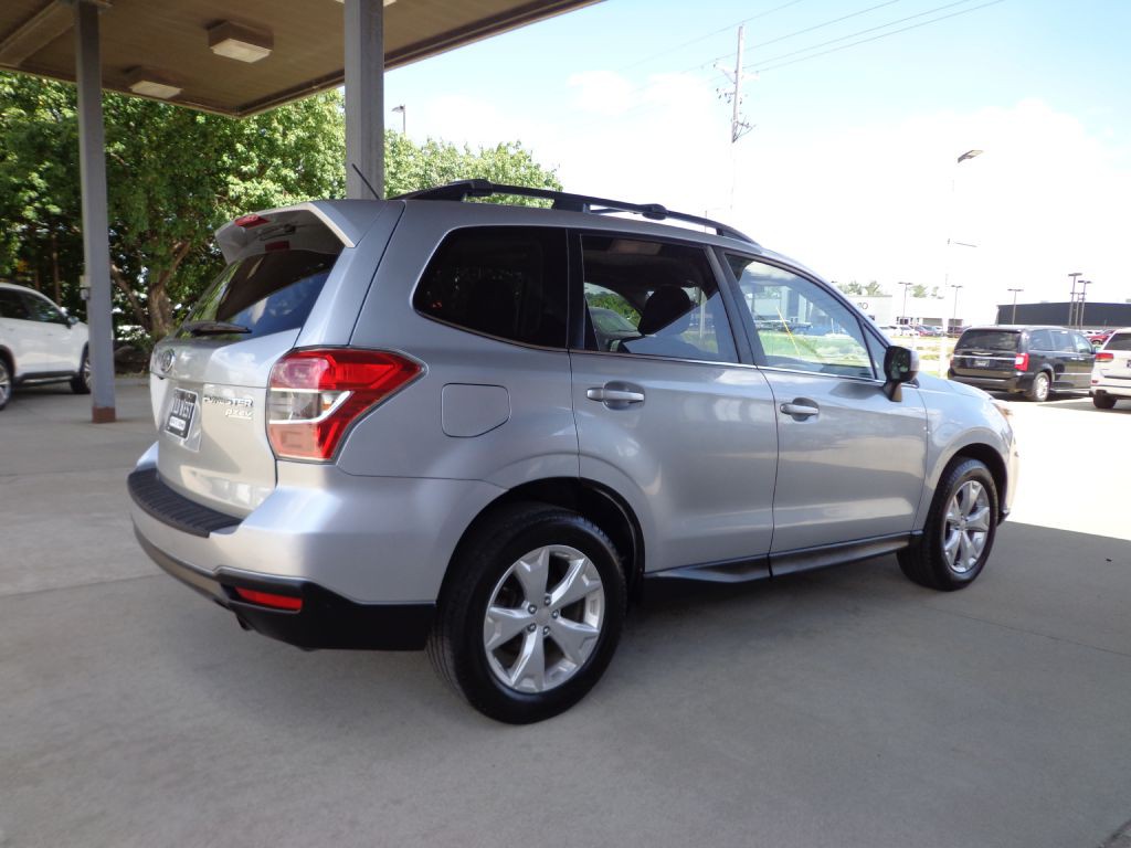2014 Subaru Forester Image 4